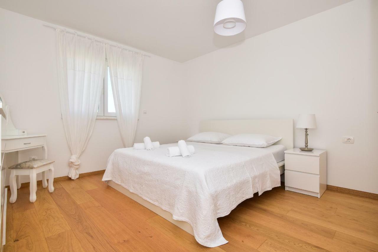 Apartment Ricca Seaview Makarska Eksteriør billede